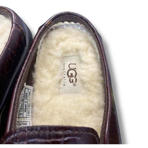 UGG Australia Crocodile Embossed Slip On Casual Sheep Skin Lined Loafers - Picture 8 of 9